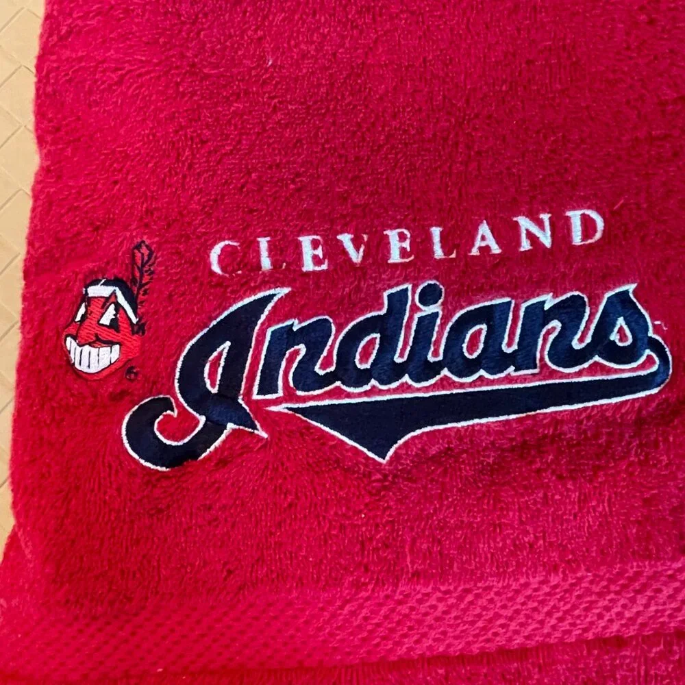 Cleveland Indians Chief Wahoo Terrycloth Beach Towel Red New